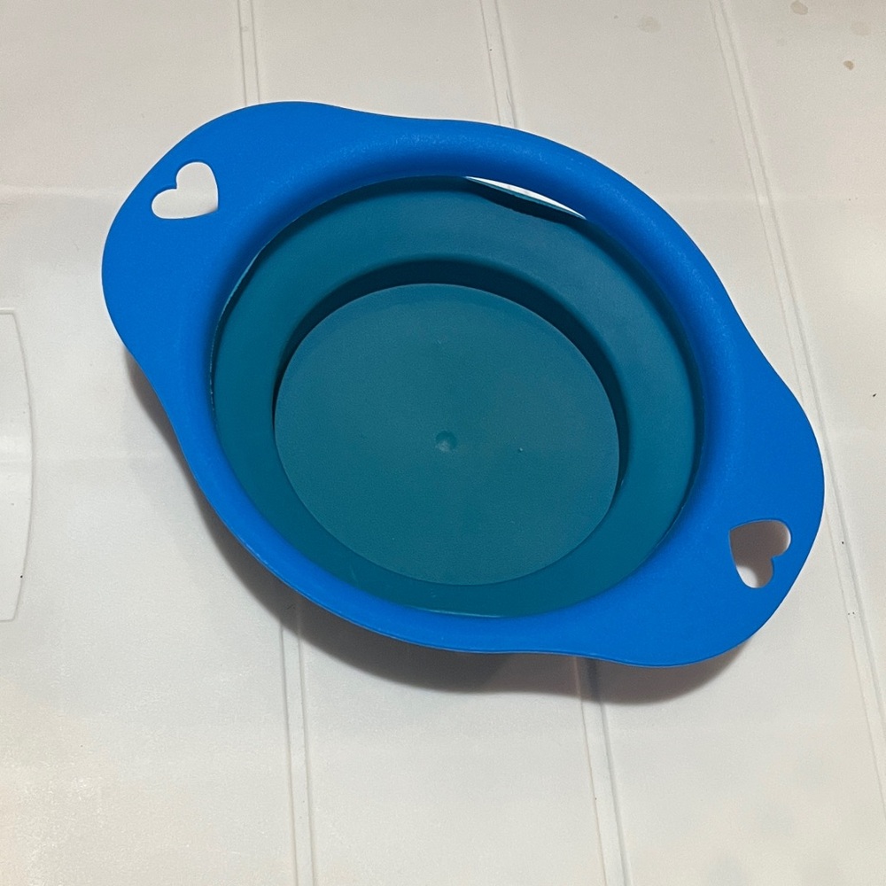 $1 Add-On Collapsible Cat or Dog Dish Blue Heart-Handled Bowl for Pet Travel
